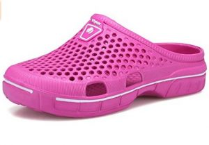 Read more about the article Amazon Deals.  White noise machine, Dog sear cover and kids garden clogs